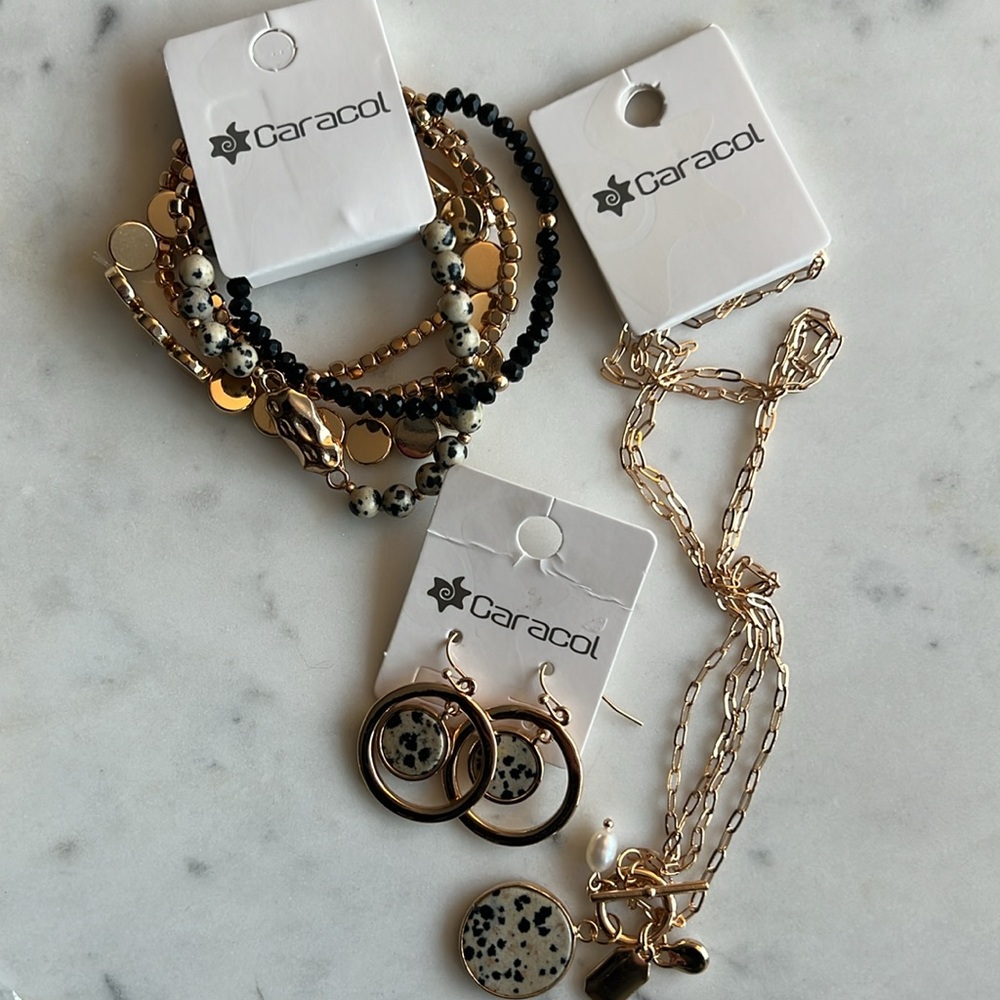 Caracol Matching Jewelry Set with Natural Stones: Bracelets, Earrings, Necklace
